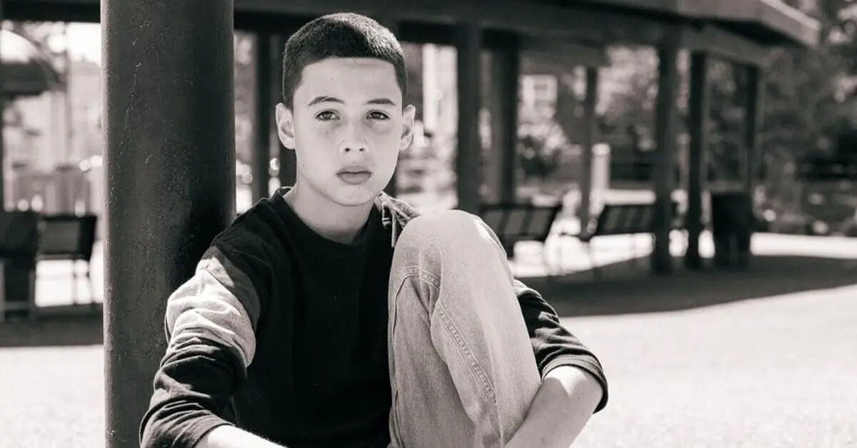 child dealing with anxiety