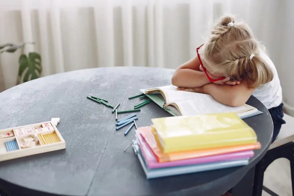 Unraveling the Stages and Signs of Vitamin B6 Deficiency on Mental Health