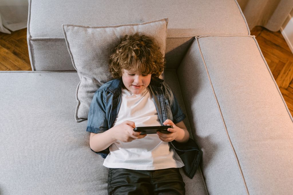 How Much Screen Time Is Safe for Dysregulated Kids